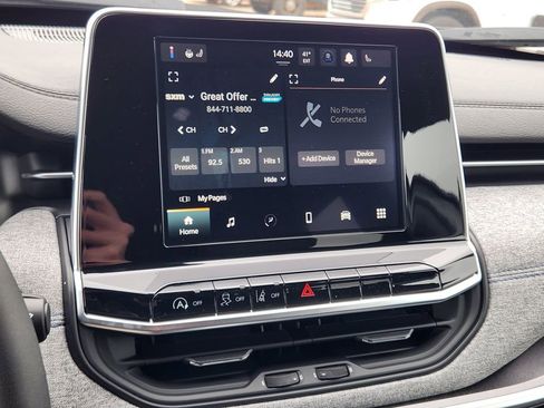 New 2026 Jeep Compass Latitude image 12