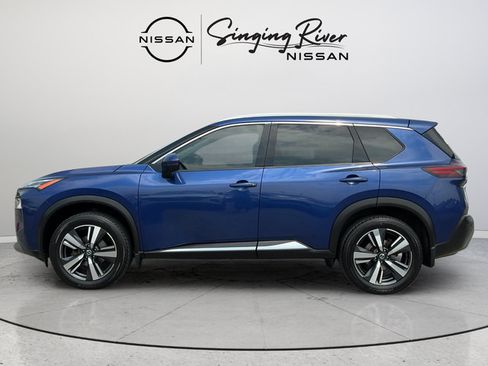 Used 2021 Nissan Rogue SL w/ Premium Package AWD/4WD image 4