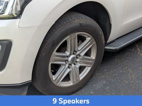 Used 2019 Ford Expedition XLT w/ Equipment Group 202A RWD image 8
