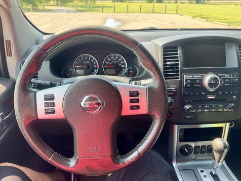 Used 2011 Nissan Pathfinder Silver AWD/4WD image 24