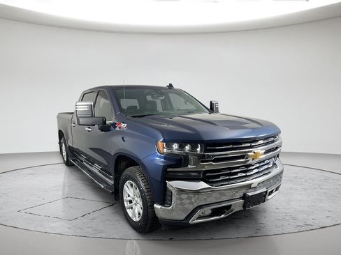 Used 2021 Chevrolet Silverado 1500 LTZ w/ Technology Package AWD/4WD image 5