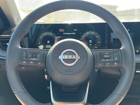 New 2026 Nissan Kicks SR image 17