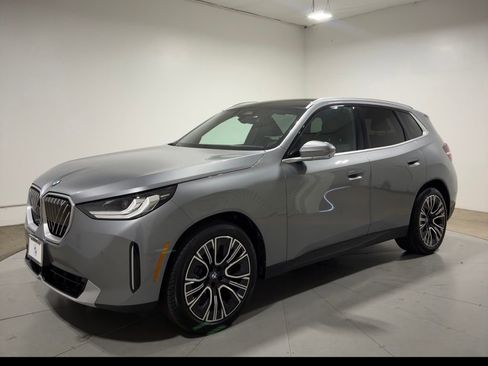Used 2025 BMW X3 xDrive30i AWD/4WD image 1