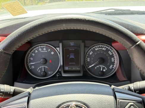 Used 2019 Toyota Tacoma TRD Off-Road AWD/4WD image 27