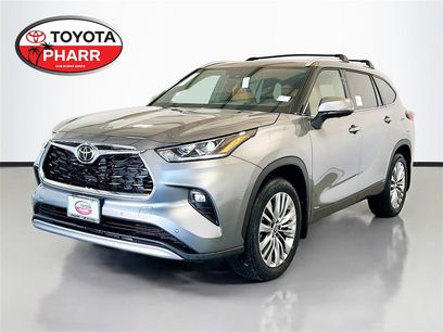 New 2026 Toyota Highlander Platinum