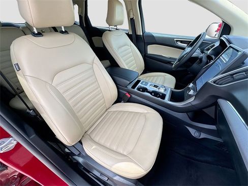 Used 2021 Ford Edge SEL w/ Convenience Package image 26