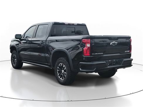 Used 2023 Chevrolet Silverado 1500 ZR2 w/ Technology Package image 3