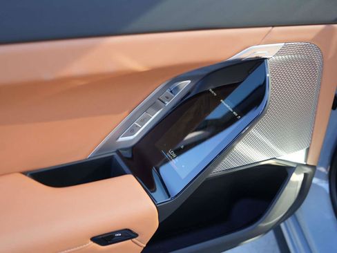 Certified 2024 BMW 740i 740i Sedan RWD w/ Premium Package 2 image 9