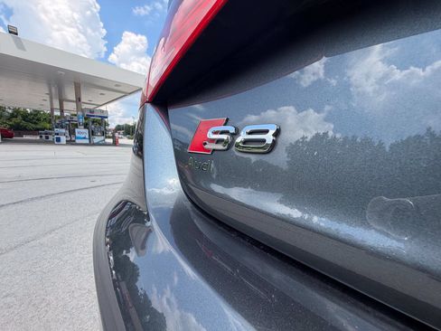 Used 2014 Audi S8 AWD/4WD image 23