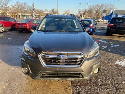 Used 2019 Subaru Outback 2.5i Premium image 7