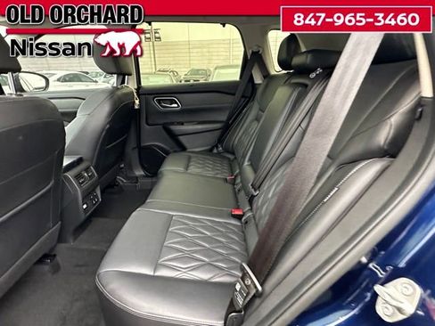 Used 2024 Nissan Rogue Platinum w/ Platinum Premium Package image 12