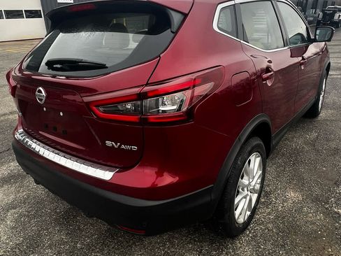 Used 2022 Nissan Rogue Sport SV w/ Technology Package image 5