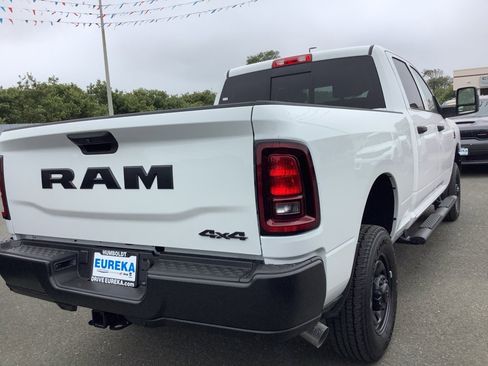New 2025 RAM 2500 Tradesman AWD/4WD image 7