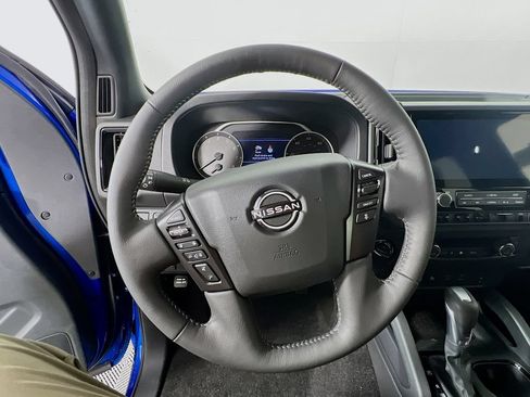 New 2026 Nissan Frontier SV AWD/4WD image 8