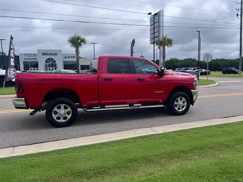 Used 2026 RAM 2500 Big Horn AWD/4WD image 3