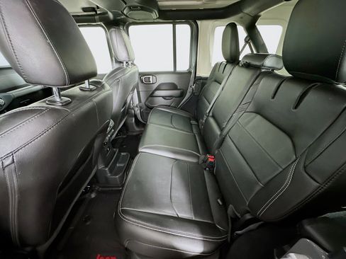 Used 2022 Jeep Wrangler Sahara w/ Safety Group image 28