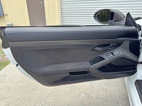 Used 2024 Porsche 718 Cayman GT4 RS w/ Weissach Package RWD image 40