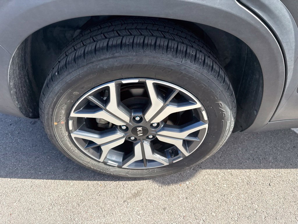 Used 2021 Kia Seltos EX AWD/4WD image 12