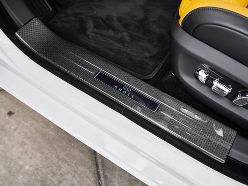 Used 2025 Rolls-Royce Ghost Black Badge image 38