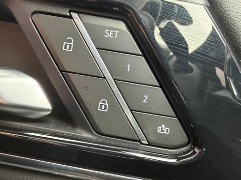 Used 2017 BMW X5 xDrive35d image 22