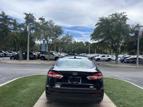 Certified 2019 Ford Fusion SE FWD image 5