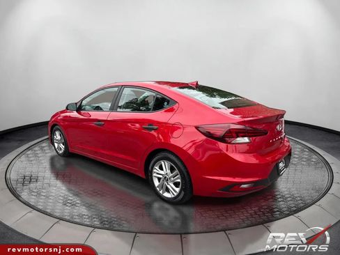 Used 2020 Hyundai Elantra SEL FWD image 3