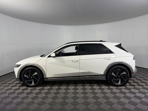 Used 2025 Hyundai Ioniq 5 SEL RWD image 11