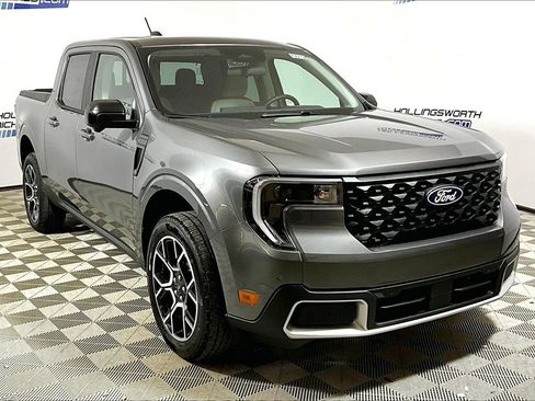 New 2025 Ford Maverick Lariat w/ 4K Tow Package image 2