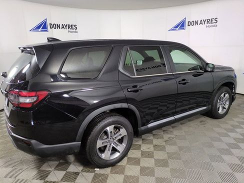 Certified 2024 Honda Pilot EX-L image 5