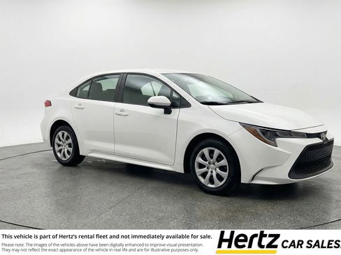 Used 2025 Toyota Corolla LE FWD image 1