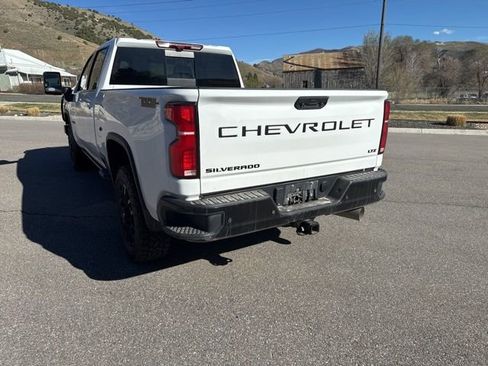Used 2025 Chevrolet Silverado 3500 LTZ w/ LTZ Plus Package AWD/4WD image 6