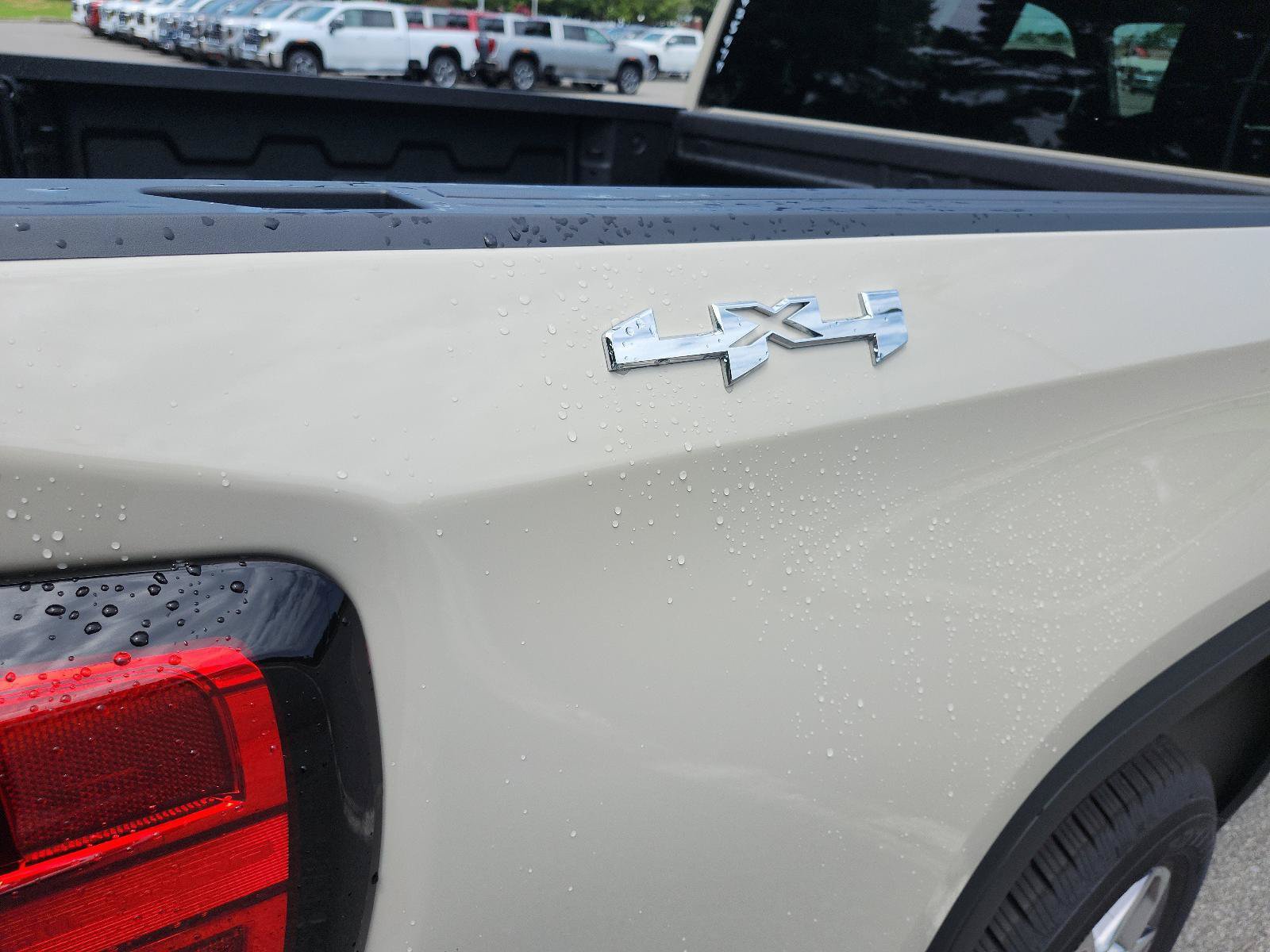 New 2026 GMC Sierra 1500 SLE AWD/4WD image 5