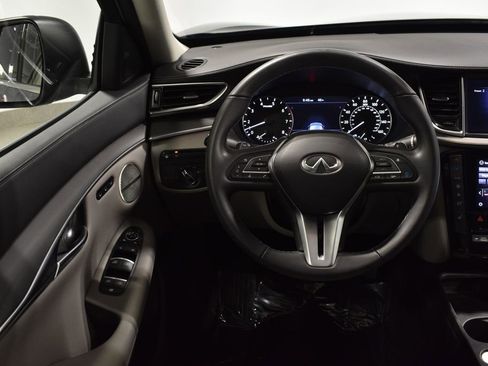 Certified 2025 INFINITI QX50 Luxe image 13