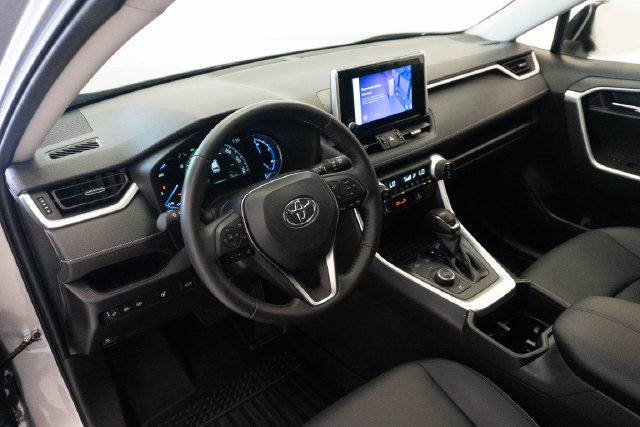 Used 2023 Toyota RAV4 XLE Premium AWD/4WD image 3