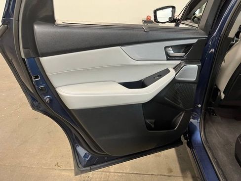 Used 2025 Acura MDX SH-AWD w/ Technology Package image 19