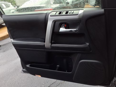 Used 2023 Toyota 4Runner SR5 Premium w/ Moonroof Package AWD/4WD image 18