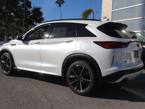 Certified 2025 INFINITI QX50 Sport image 3
