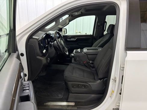 Used 2023 Chevrolet Silverado 1500 LT w/ Protection Package AWD/4WD image 27