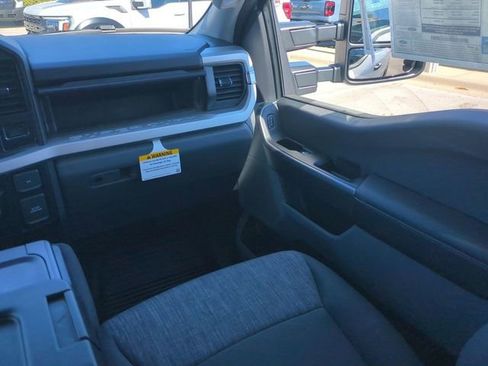 New 2026 Ford F250 XLT image 17