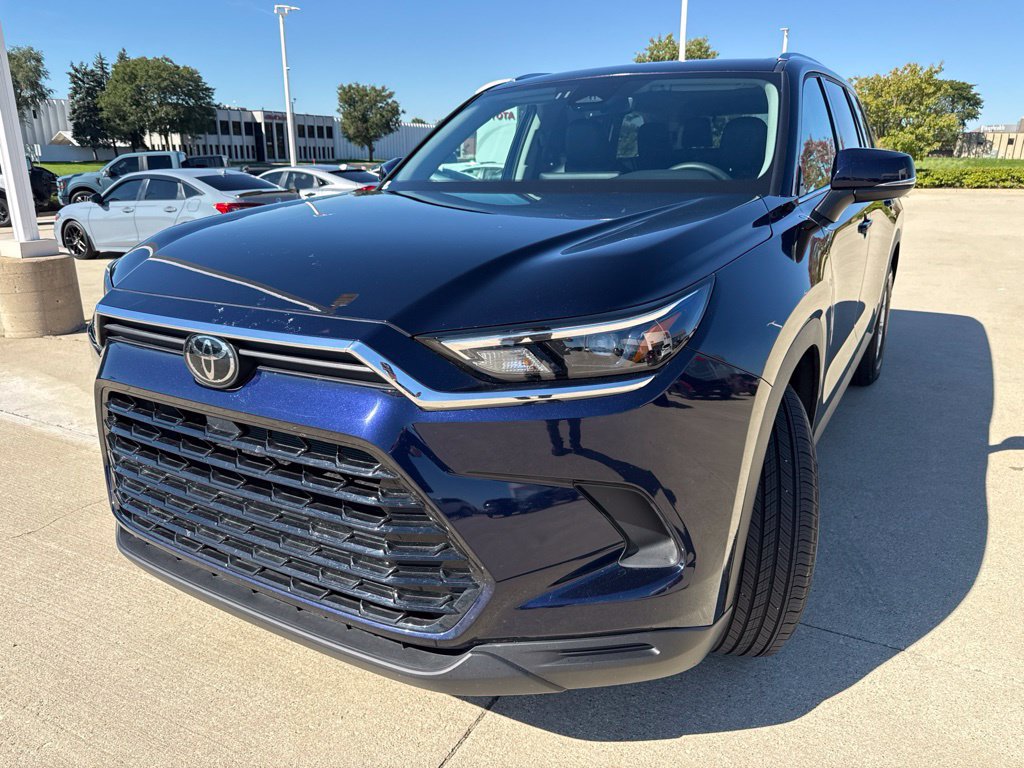 Used 2026 Toyota Grand Highlander AWD image 6