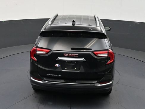 Used 2023 GMC Terrain SLT w/ LPO, Floor Liner Package FWD image 15