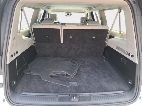 Used 2024 Jeep Wagoneer L 4WD image 13