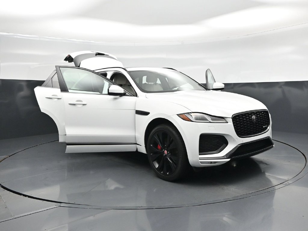 Used 2023 Jaguar F-PACE R-Dynamic S AWD/4WD image 28
