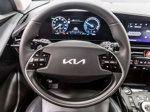 Used 2024 Kia Niro Wind FWD image 20