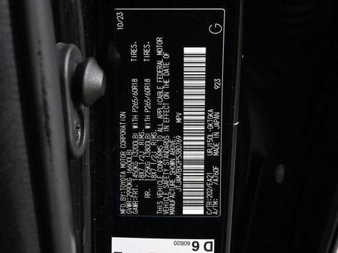 Used 2023 Lexus GX 460 Premium w/ Premium Package AWD/4WD image 31