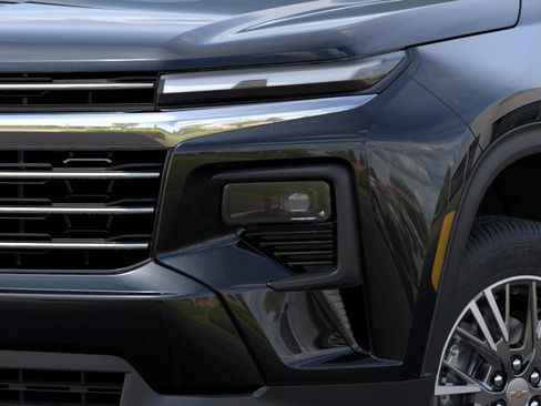 New 2026 Chevrolet Traverse LT w/ LPO, Floor Liner Package FWD image 34