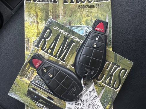 Used 2017 RAM 2500 Tradesman w/ Chrome Appearance Group image 29