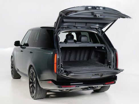Used 2023 Land Rover Range Rover SE image 31