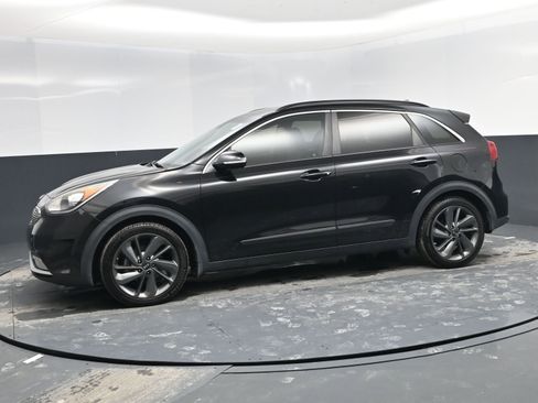 Used 2017 Kia Niro image 3