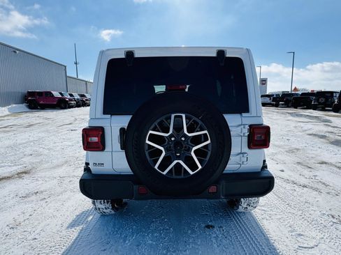 Used 2024 Jeep Wrangler Sahara w/ Safety Group image 35